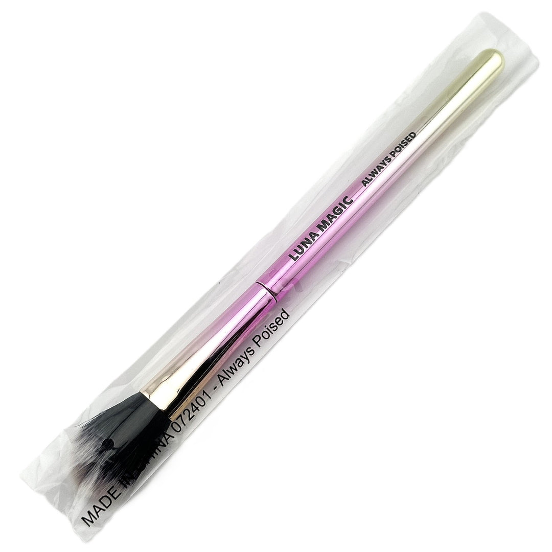 LUNA MAGIC ALWAYS POISED - 072401 Brush - Blush & Highlight Tool