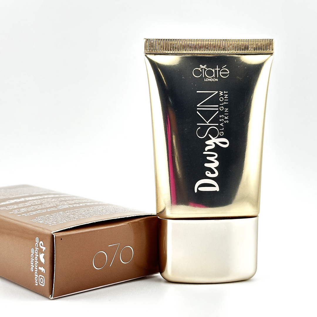 Ciaté London Dewy Skin Glass Glow Skin Tint – 07O – 30 mL / 1.01 fl oz