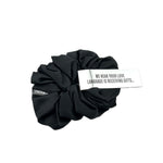 Load image into Gallery viewer, IL MAKIAGE Luxe Soft Scrunchie – Black
