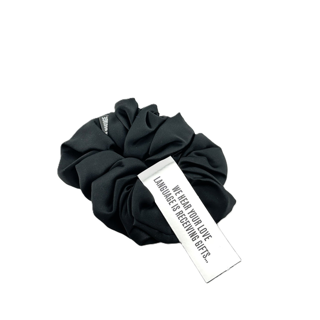IL MAKIAGE Luxe Soft Scrunchie – Black – Cosmetics | Glam Command